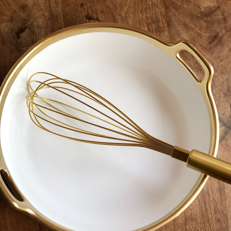 Batedor Manual Dourado de Aço Inoxidável Casa e Jardim - Batedor Manual Dourado de Aço Inoxidável KITO MAGAZINE 