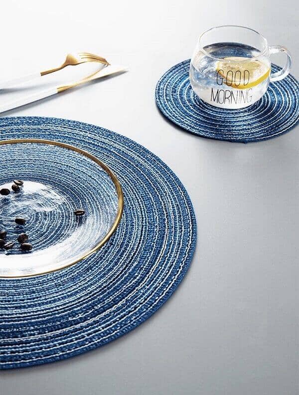 Jogo Americano Redondo em Linho Mesa Posta - Jogo Americano Redondo em Linho Housee - 6 Lugares - Coleção Decoração Kito Magazine 