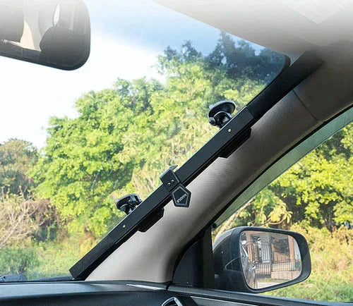 Protetor Solar Automotivo Retrátil com Proteção UV - SolarShield Kito Magazine 